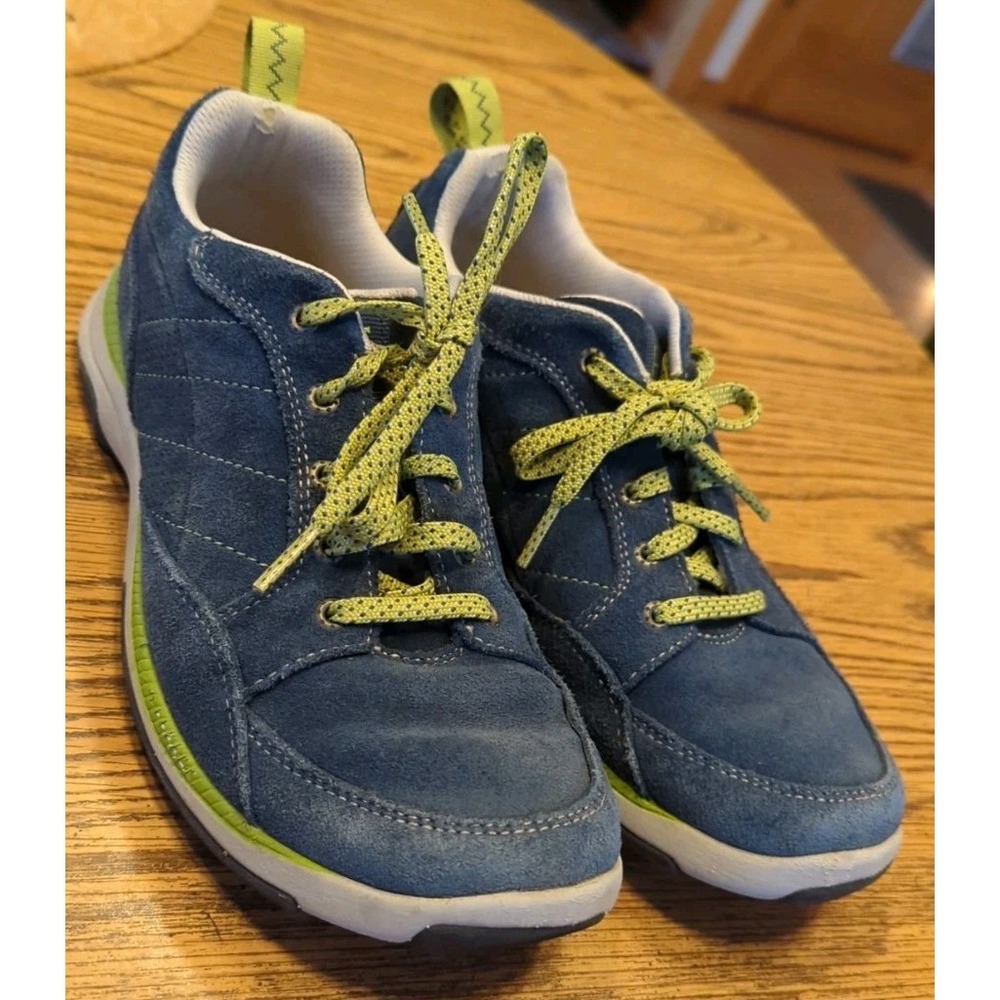 Women's LL‎ Bean Outdoors Shoes Size 8M Blue Suede Sneakers With Green Accent